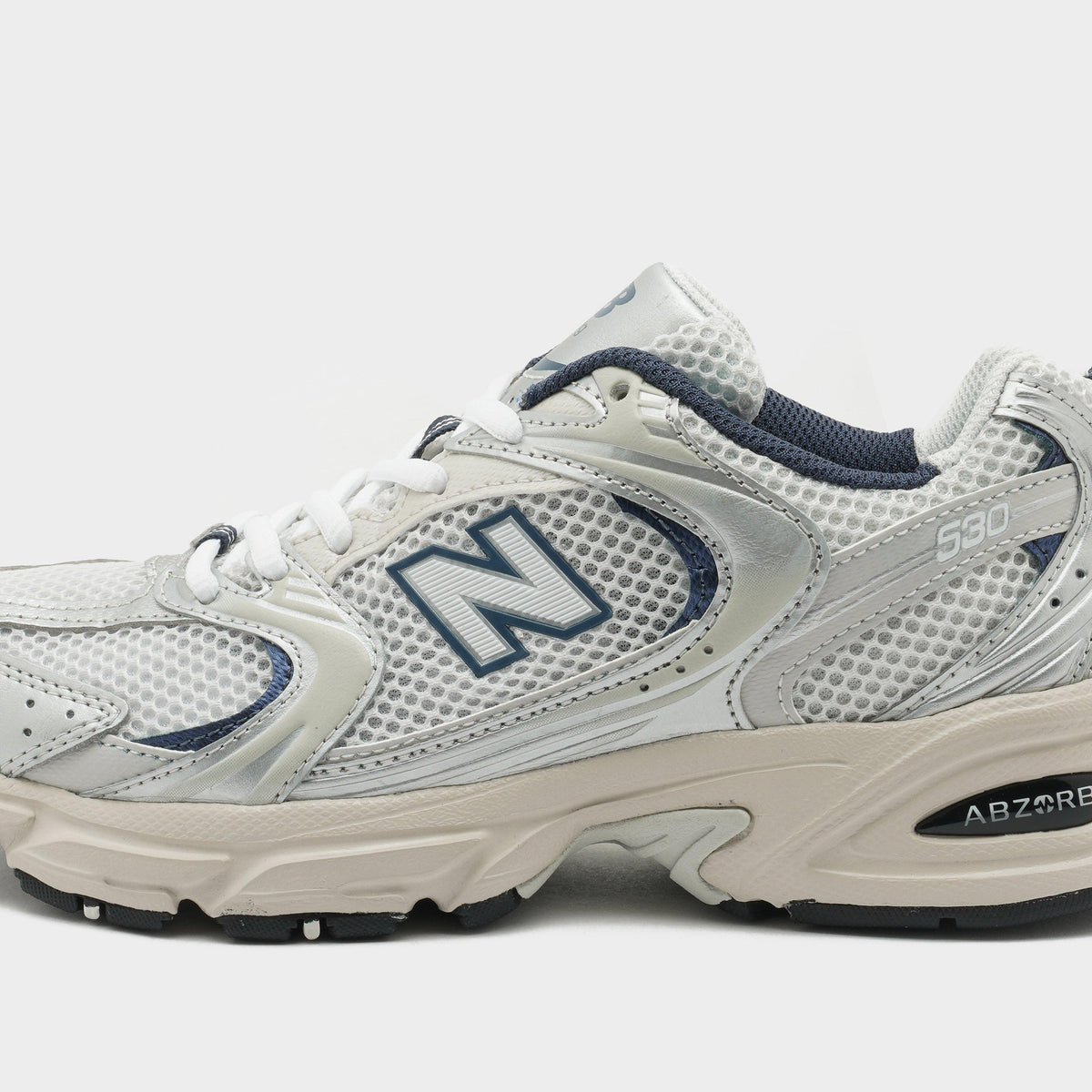 สีเทา New Balance รองเท้าผู้หญิง 530 JD Sports Thailand – JD