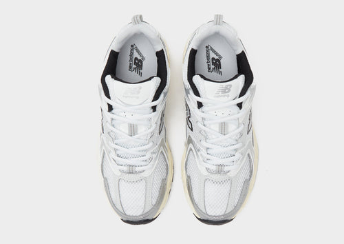 รองเท้าผู้ชาย 530