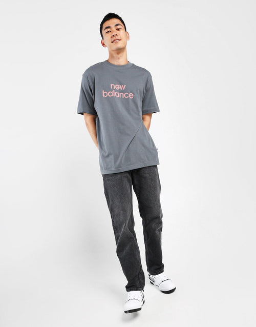 เสื้อยืดผู้ชาย Sport Essentials Linear