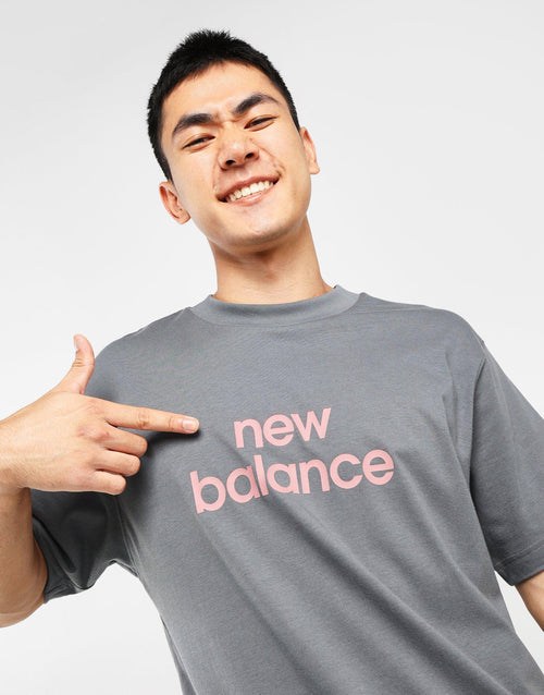 เสื้อยืดผู้ชาย Sport Essentials Linear