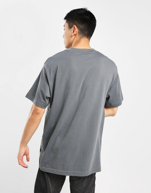 เสื้อยืดผู้ชาย Sport Essentials Linear
