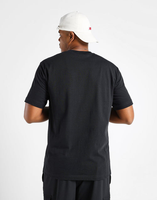 เสื้อยืดผู้ชาย Stacked Embroided Logo