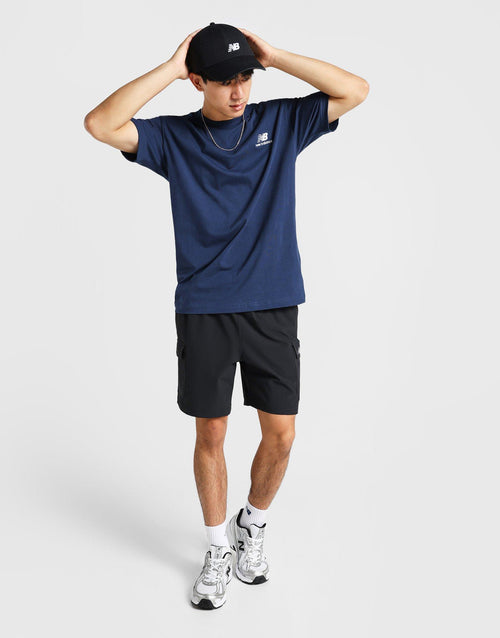 เสื้อยืดผู้ชาย Stacked Embroided Logo