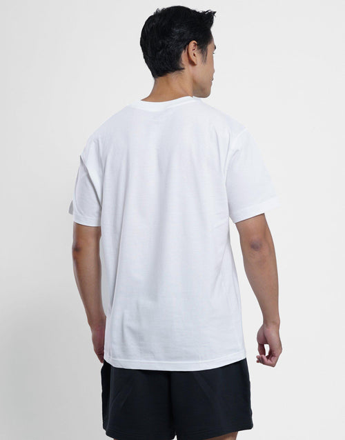 เสื้อยืดผู้ชาย Stacked Embroided Logo