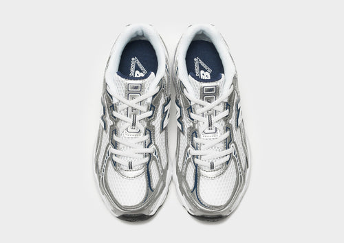 รองเท้าเด็กเล็ก 740