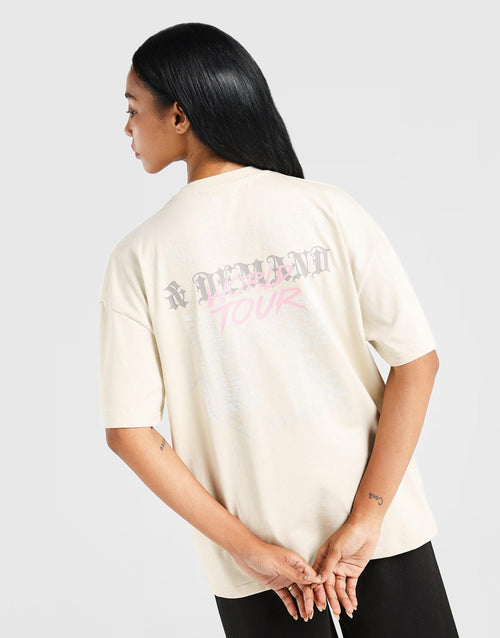 เสื้อยืดผู้หญิง Saint Tour