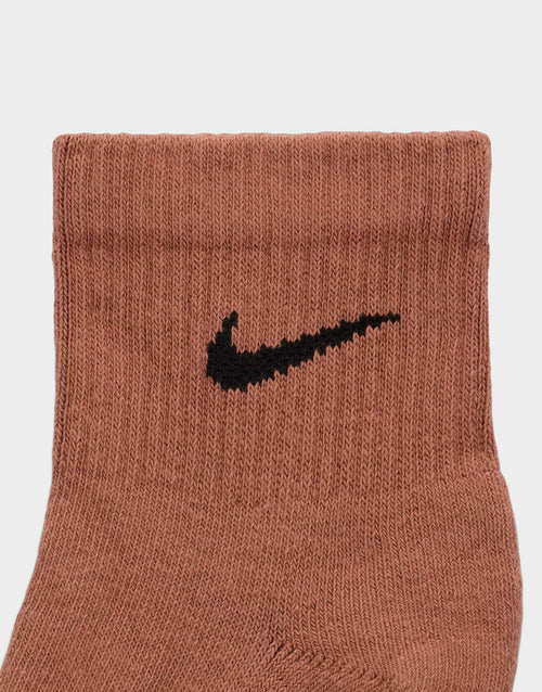 ถุงเท้า Everyday Plus Cushioned (แพค 3)