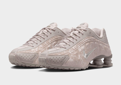 รองเท้าผู้หญิง Shox R4