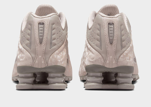 รองเท้าผู้หญิง Shox R4