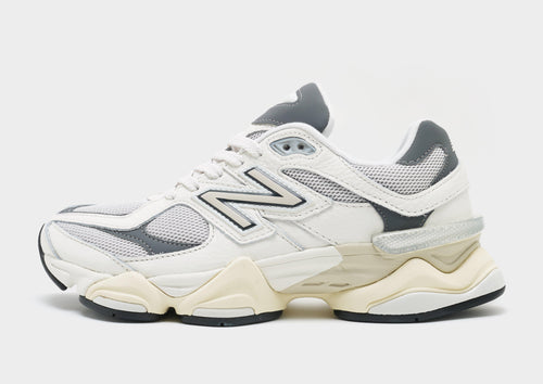 รองเท้าผู้ชาย 9060