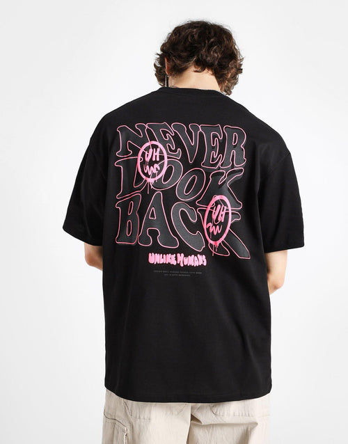 เสื้อยืดผู้ชาย Hindsight