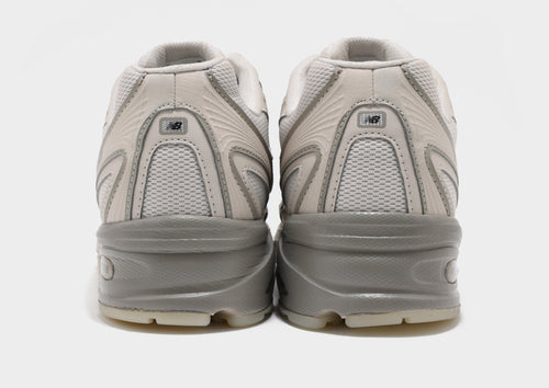 รองเท้าผู้ชาย 740