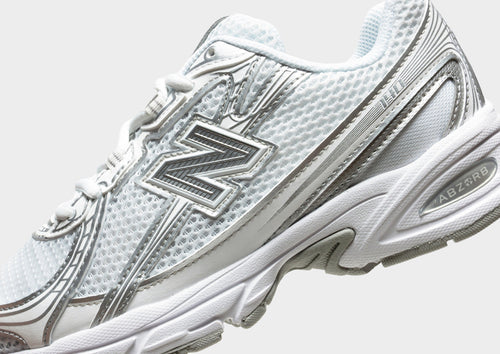 รองเท้าผู้หญิง 740