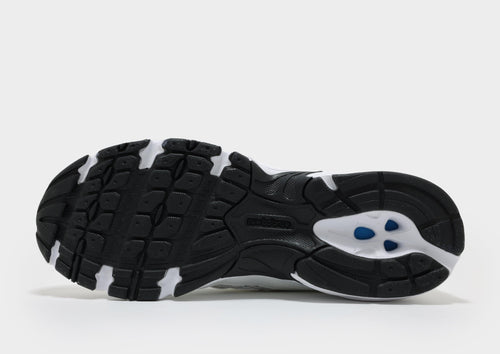 รองเท้าผู้ชาย 740