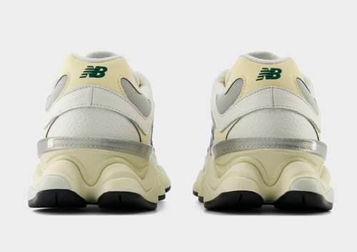 รองเท้าผู้ชาย 9060