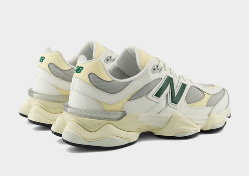 รองเท้าผู้ชาย 9060