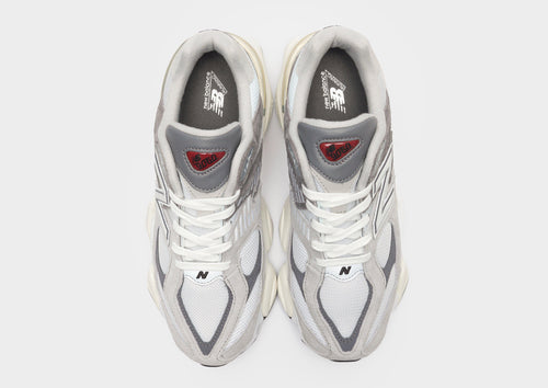 รองเท้าผู้ชาย 9060