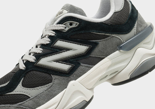 รองเท้าผู้หญิง 9060