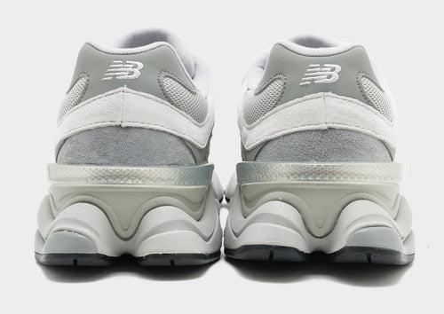 รองเท้าผู้หญิง 9060