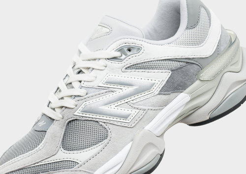 รองเท้าผู้ชาย 9060