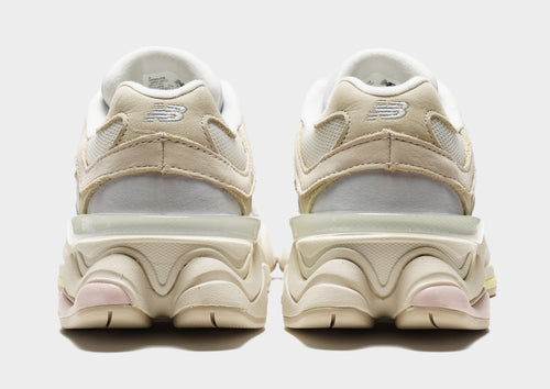 รองเท้าผู้หญิง 9060