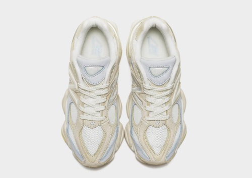 รองเท้าผู้หญิง 9060