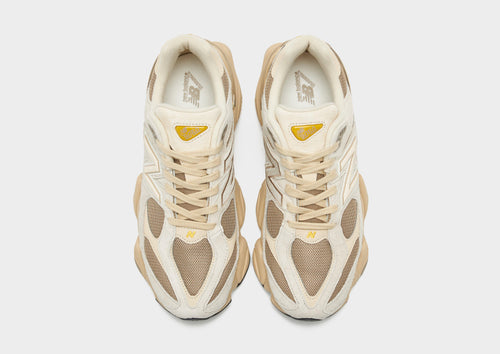 รองเท้าผู้ชาย 9060