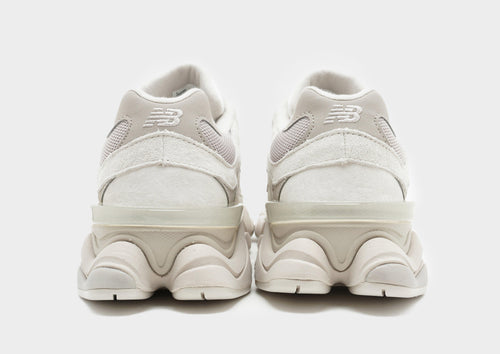 รองเท้าผู้หญิง 9060