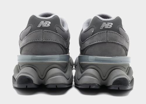 รองเท้าผู้หญิง 9060