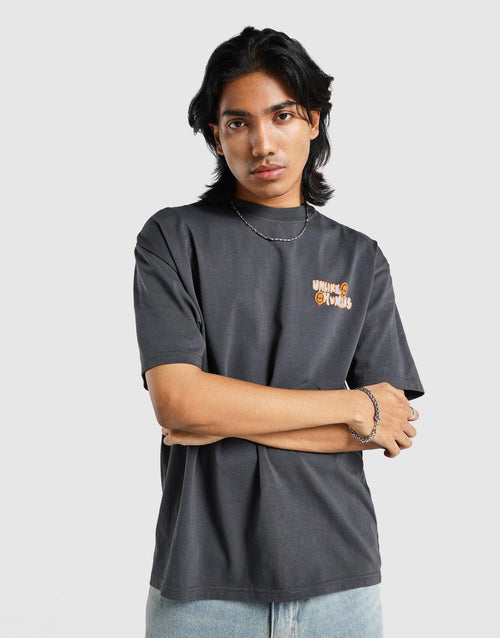 เสื้อยืดผู้ชาย Hindsight