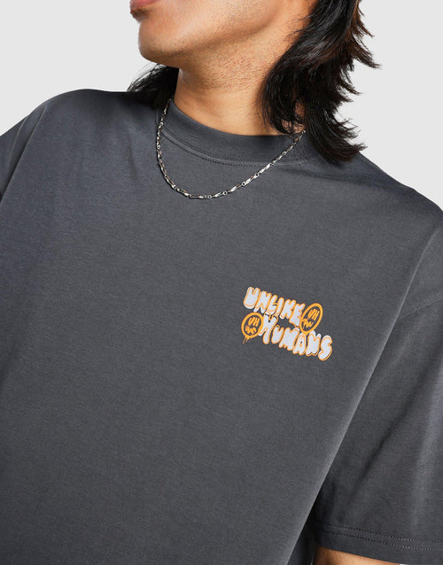 เสื้อยืดผู้ชาย Hindsight