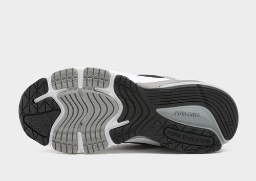 รองเท้าผู้หญิง Made in USA 990v6