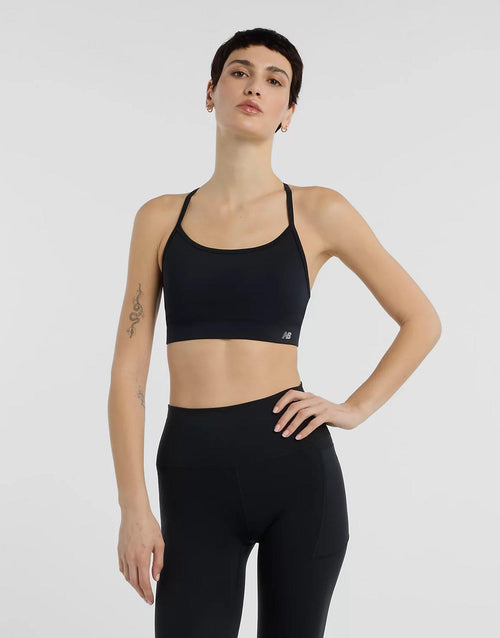 สปอร์ตบราผู้หญิง Essential Yoga