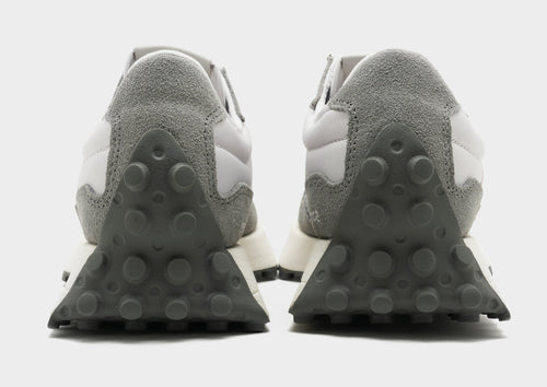 รองเท้าผู้หญิง 327