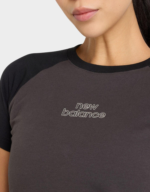 เสื้อยืดผู้หญิง Graphic Slim