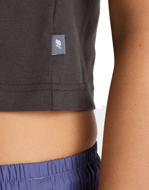 เสื้อยืดผู้หญิง Graphic Slim