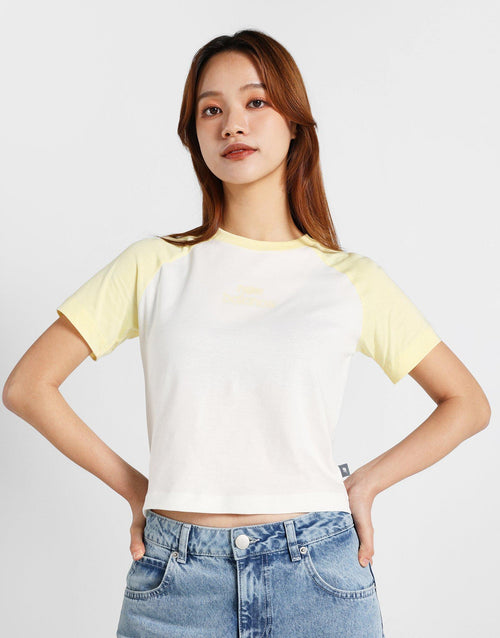 เสื้อยืดผู้หญิง Graphic Slim