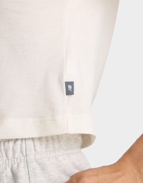 เสื้อยืดผู้หญิง Graphic Slim