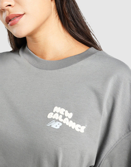 เสื้อยืดผู้หญิง Wavy Logo