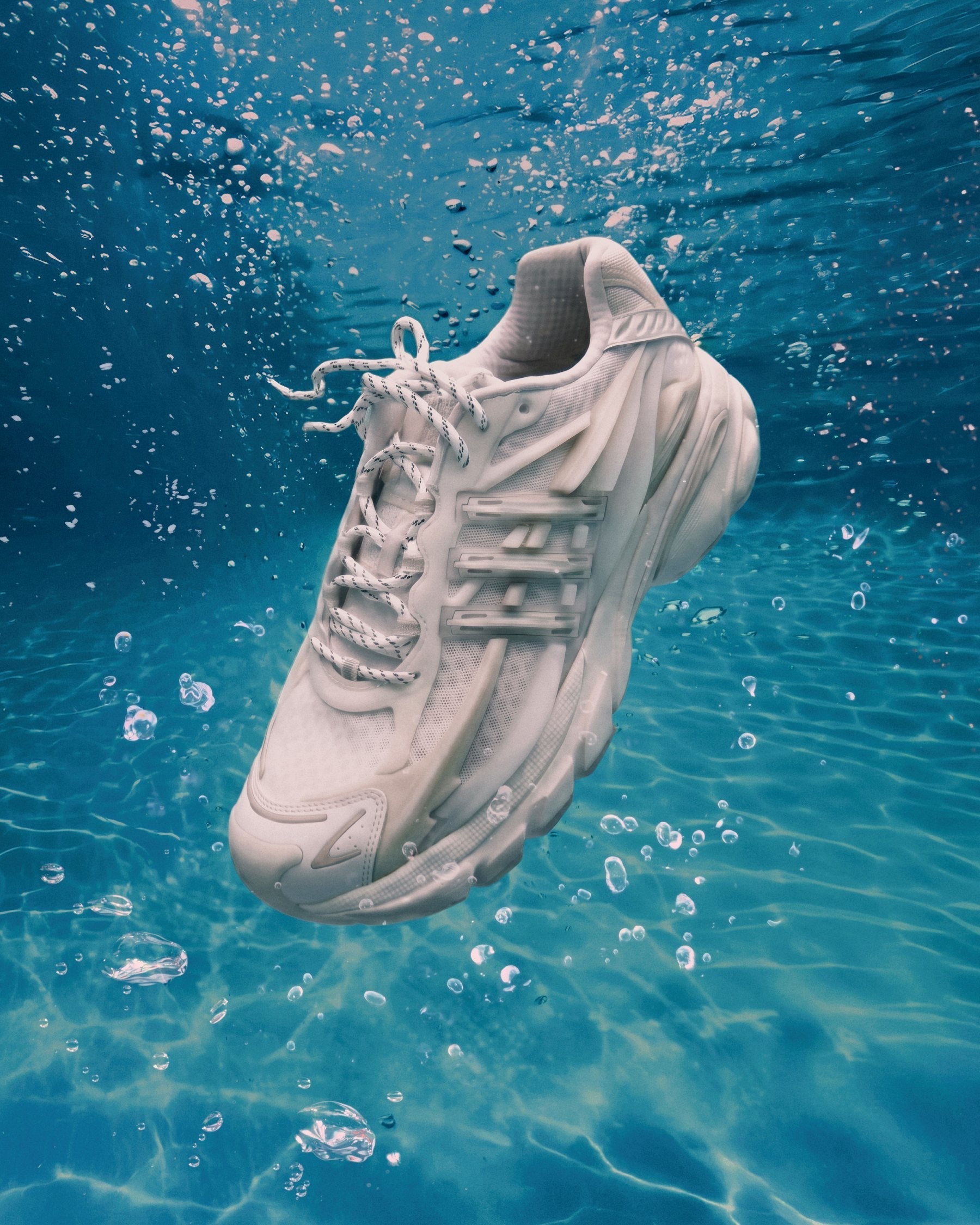 เตรียมพบ Adistar Jellyfish งานคอลแลบสุดล้ำจาก Pharrell Williams x adidas  วางจำหน่ายเฉพาะออนไลน์ 22 ส.ค. นี้ ที่ JD Sports!