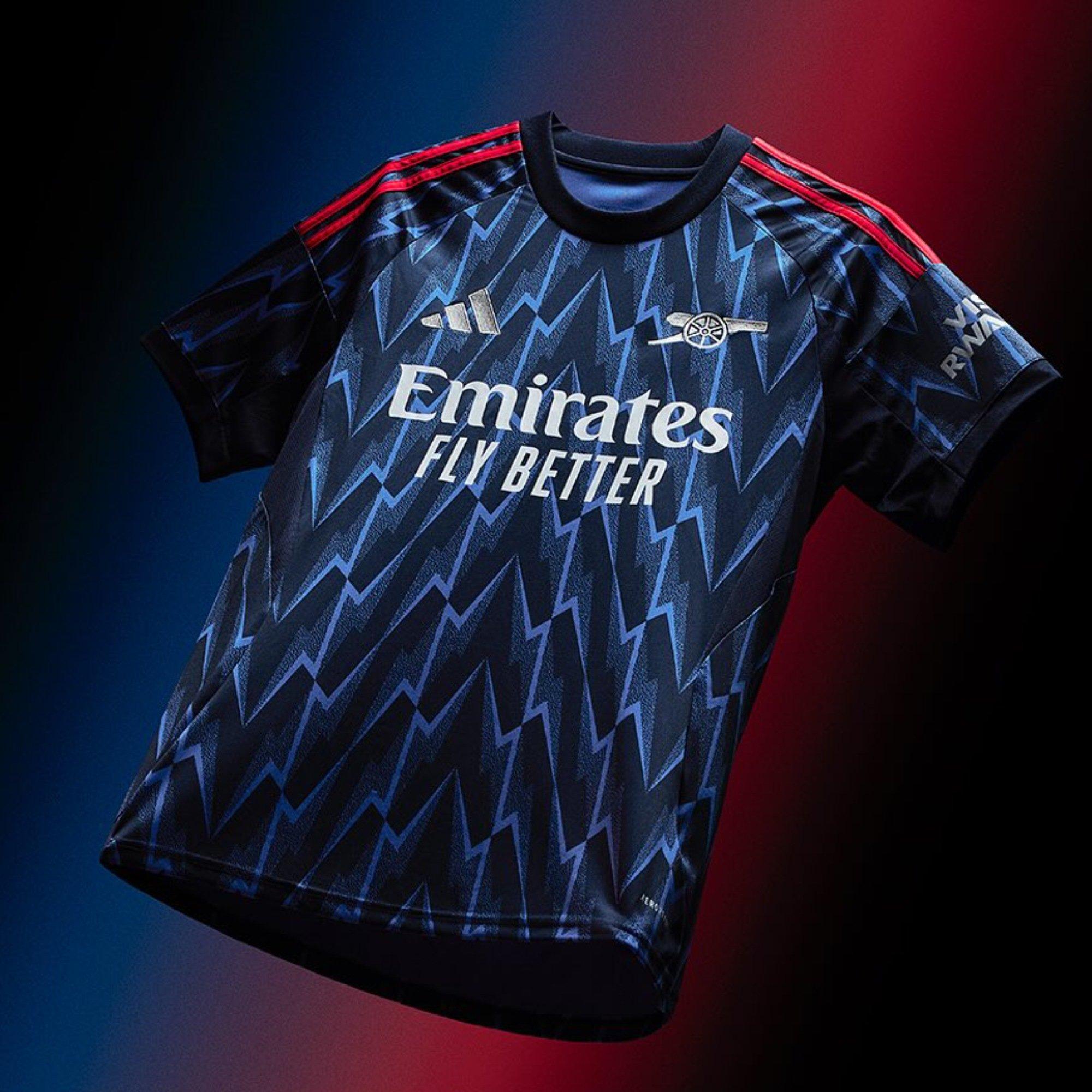 เสื้อฟุตบอลผู้ชาย