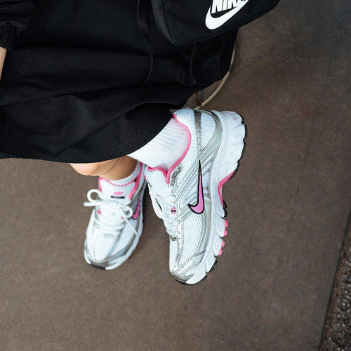 รองเท้าผู้หญิง