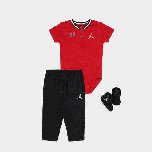 เสื้อผ้าเด็กวัยหัดเดิน