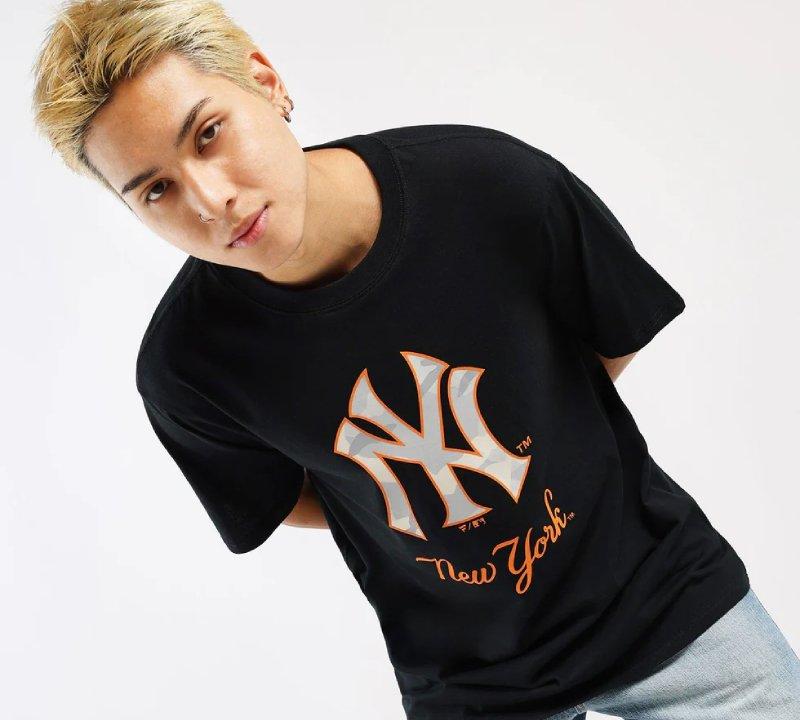 Majestic เสื้อผ้าแนวสปอร์ต