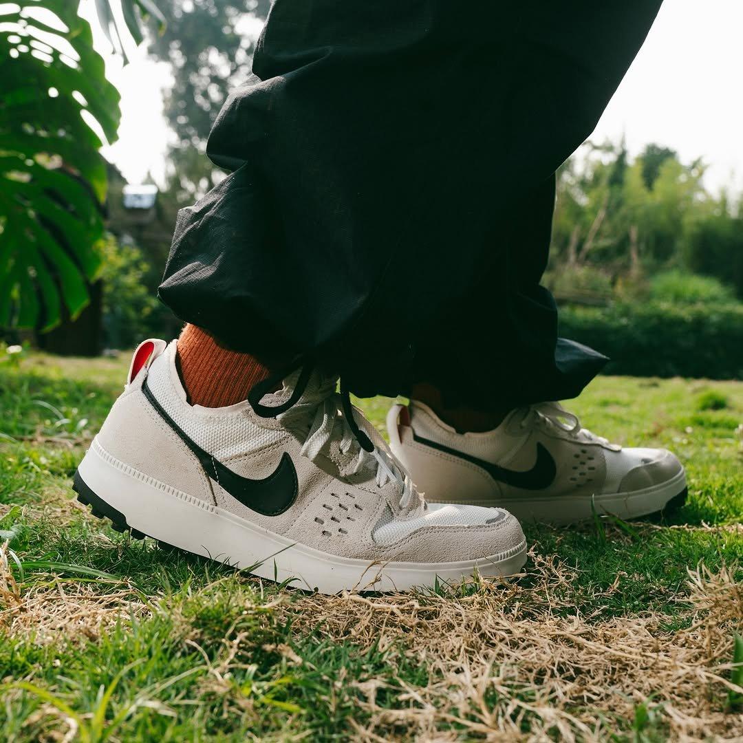 รองเท้า Nike C1TY