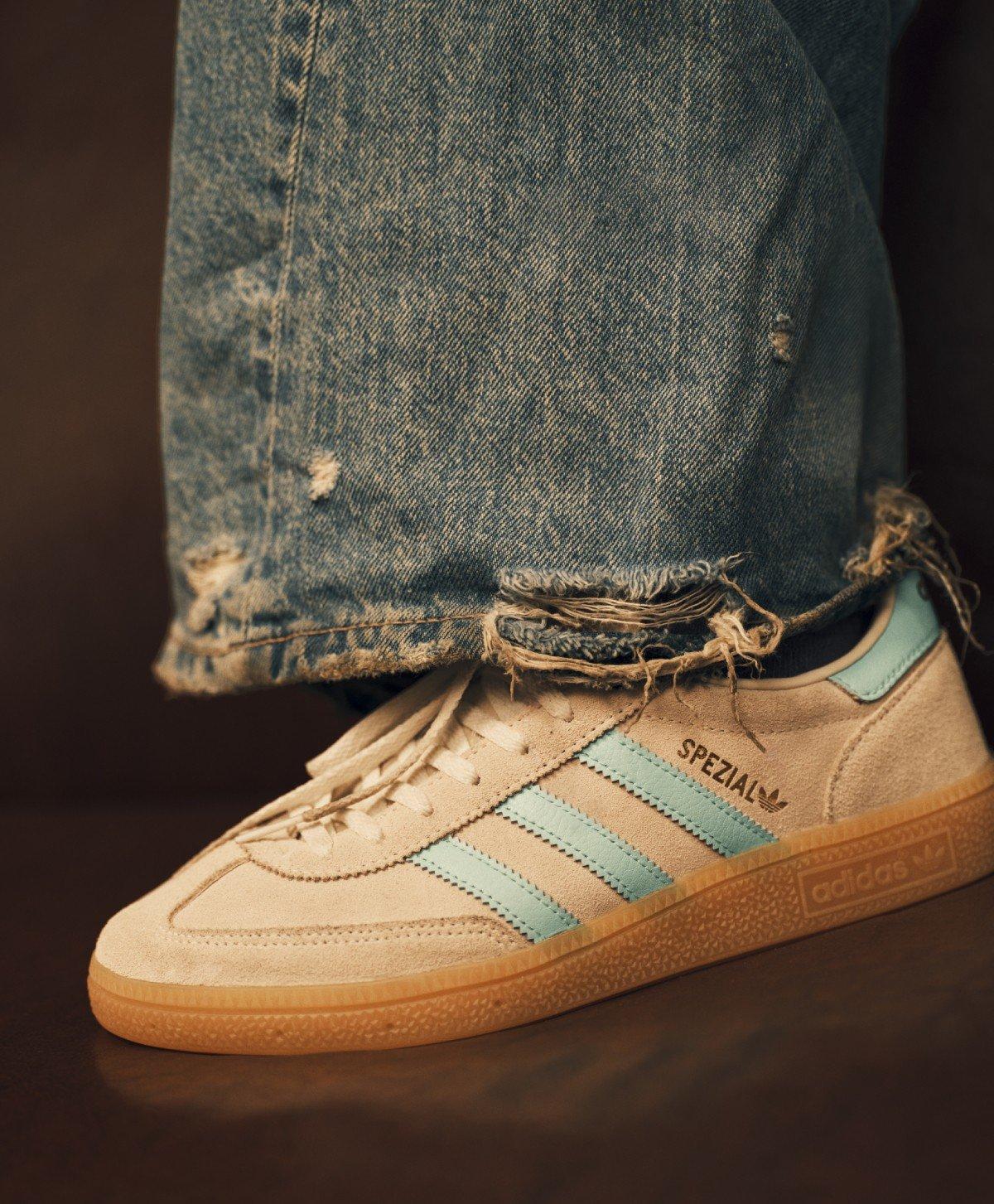 รองเท้าผู้หญิง adidas Handball Spezial