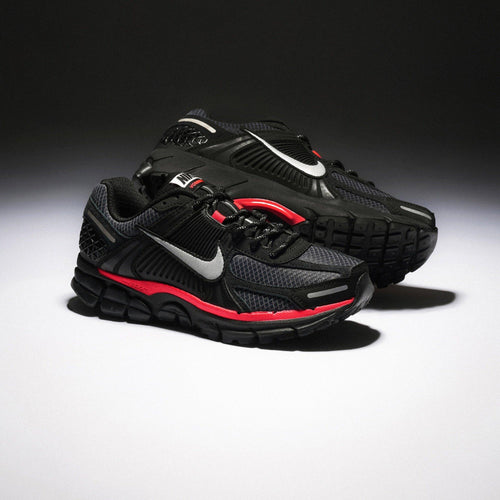 รองเท้าผู้ชาย Nike Zoom Vomero 5