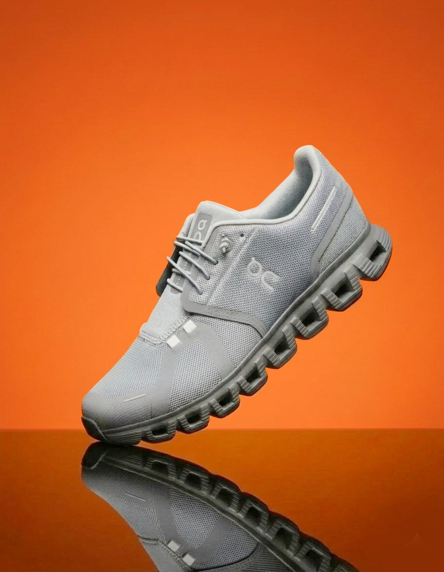 สินค้าผู้ชายลดสูงสุด 50% - Three Cards Promotion