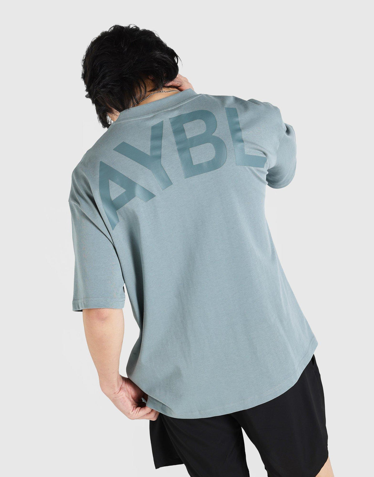 เสื้อยืดผู้ชาย Essential Oversized