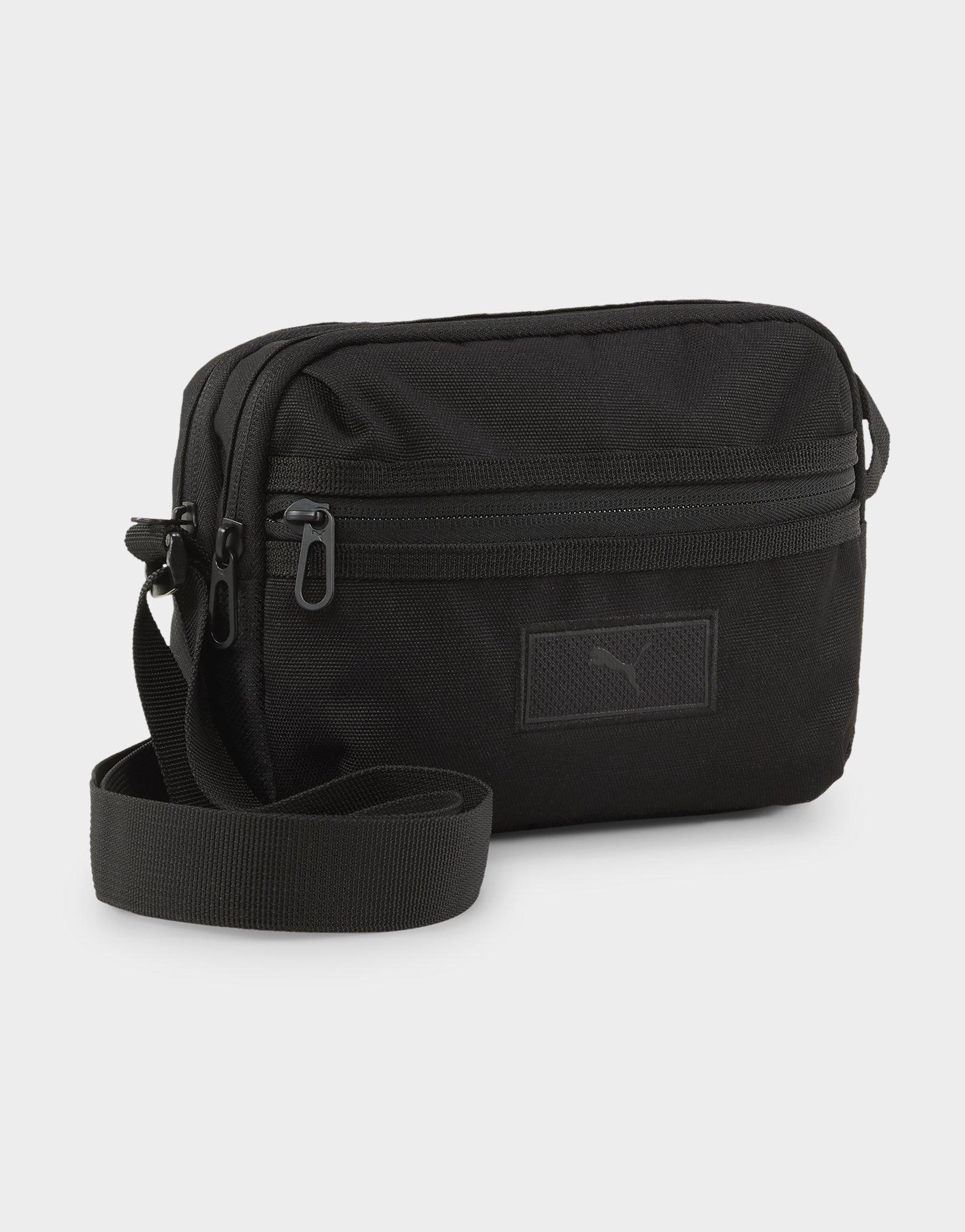 กระเป๋า ESSENTIALS Crossbody (2L)